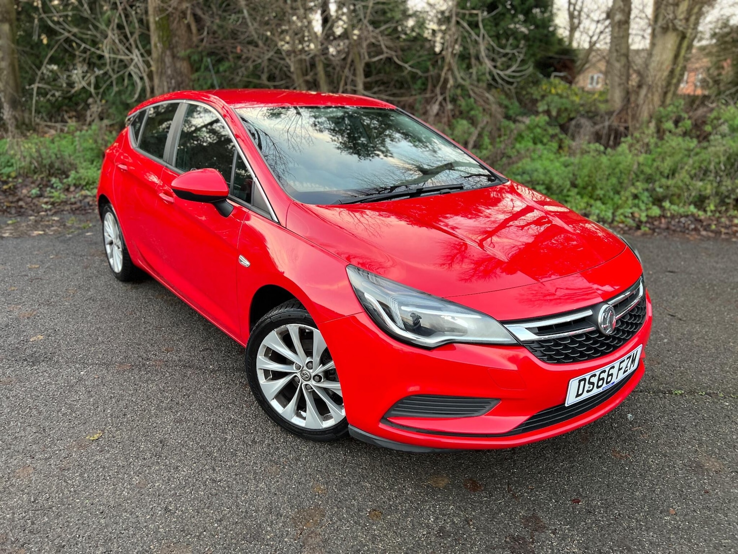 Used Vauxhall Astra 2016 for sale - 77120510: Photo 2