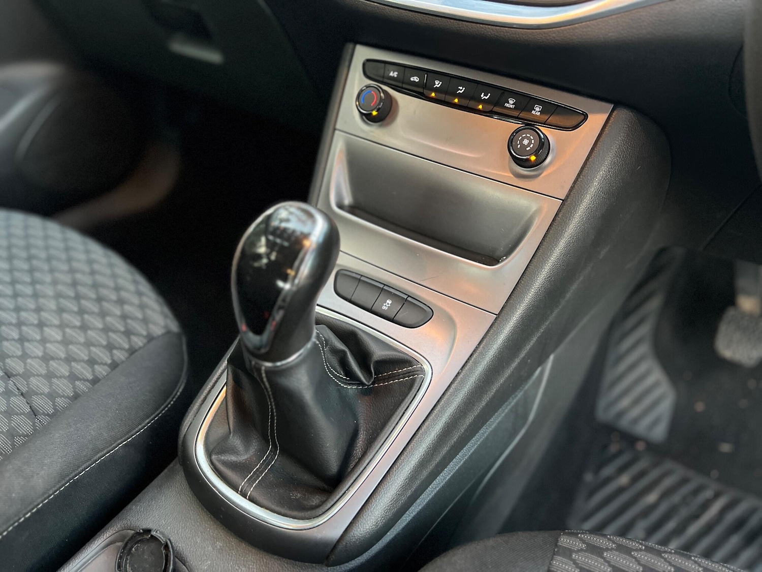 Used Vauxhall Astra 2016 for sale - 77120510: Photo 30