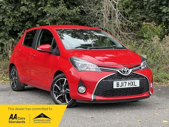Used Toyota Yaris 2017 for sale - 77120870: Photo