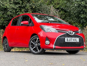 Used Toyota Yaris 2017 for sale - 77120870: Photo