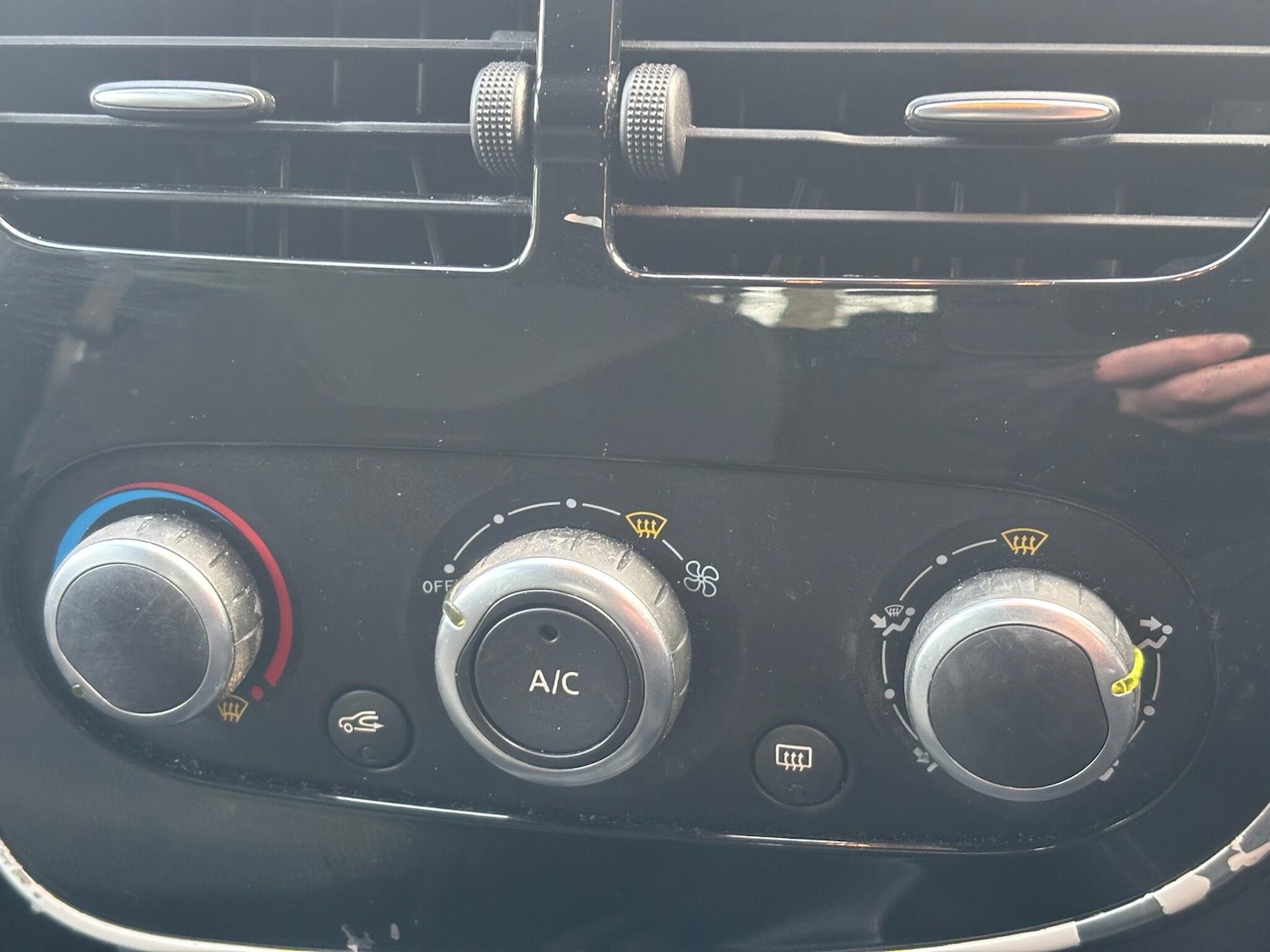 Used Renault Clio 2016 for sale - 77573724: Photo 17