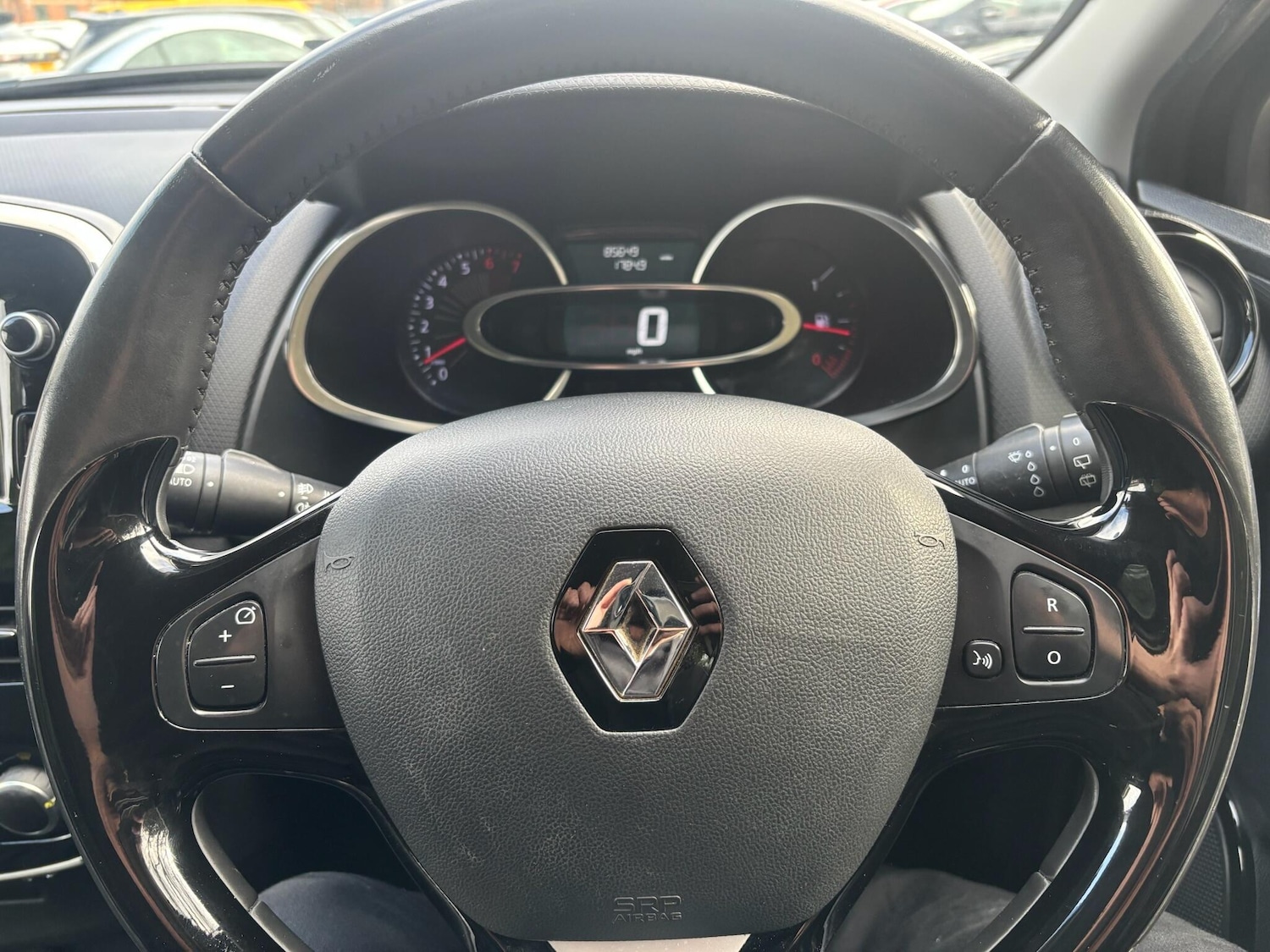 Used Renault Clio 2016 for sale - 77573724: Photo 32