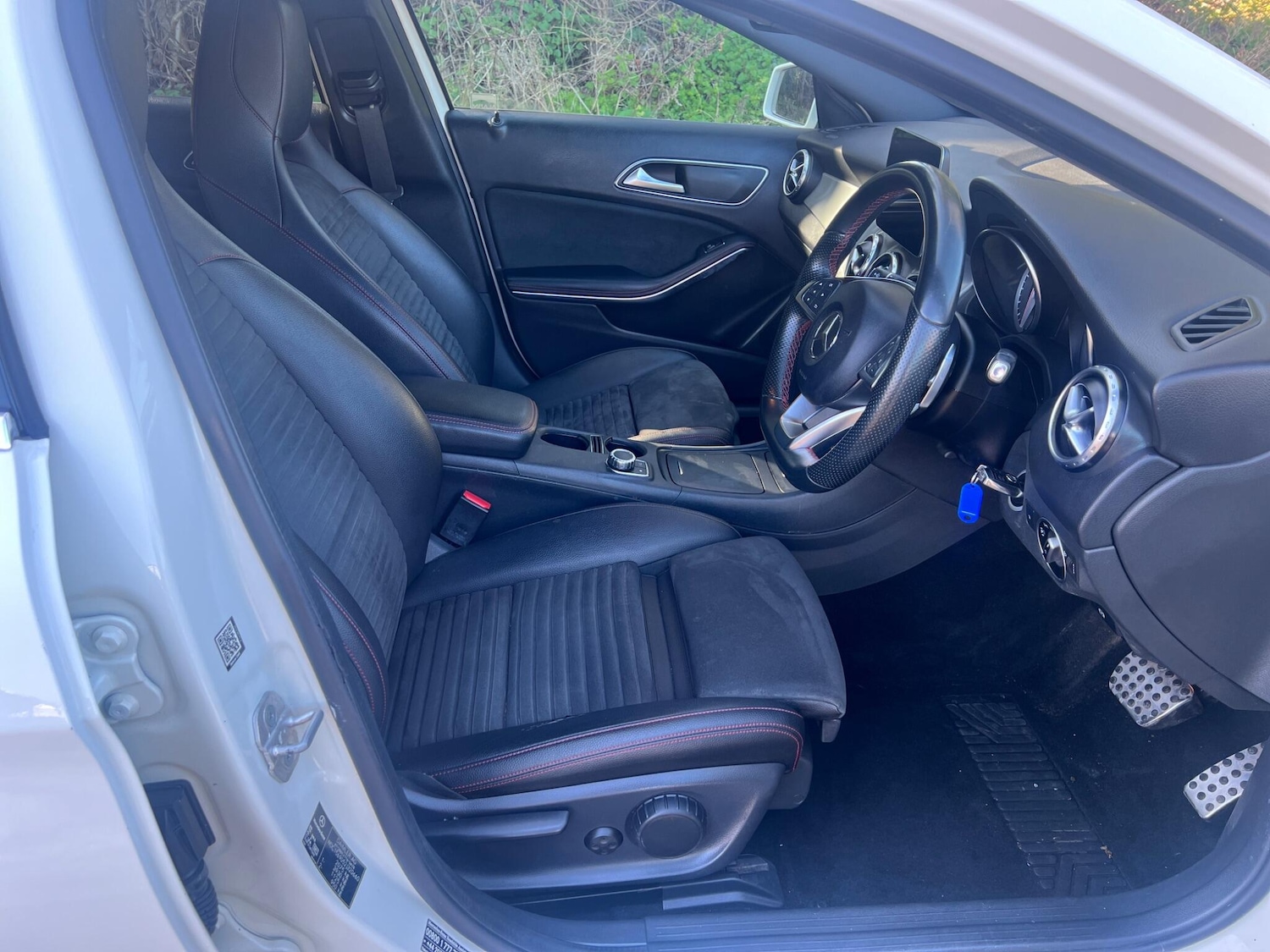 Used Mercedes-Benz GLA for sale - 77957182: Photo 2