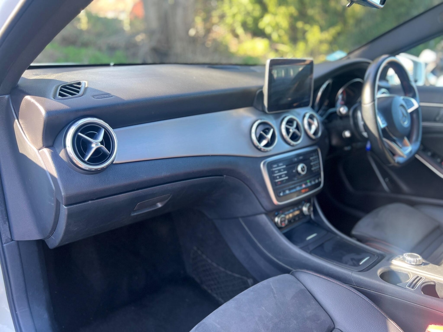 Used Mercedes-Benz GLA for sale - 77957182: Photo 33