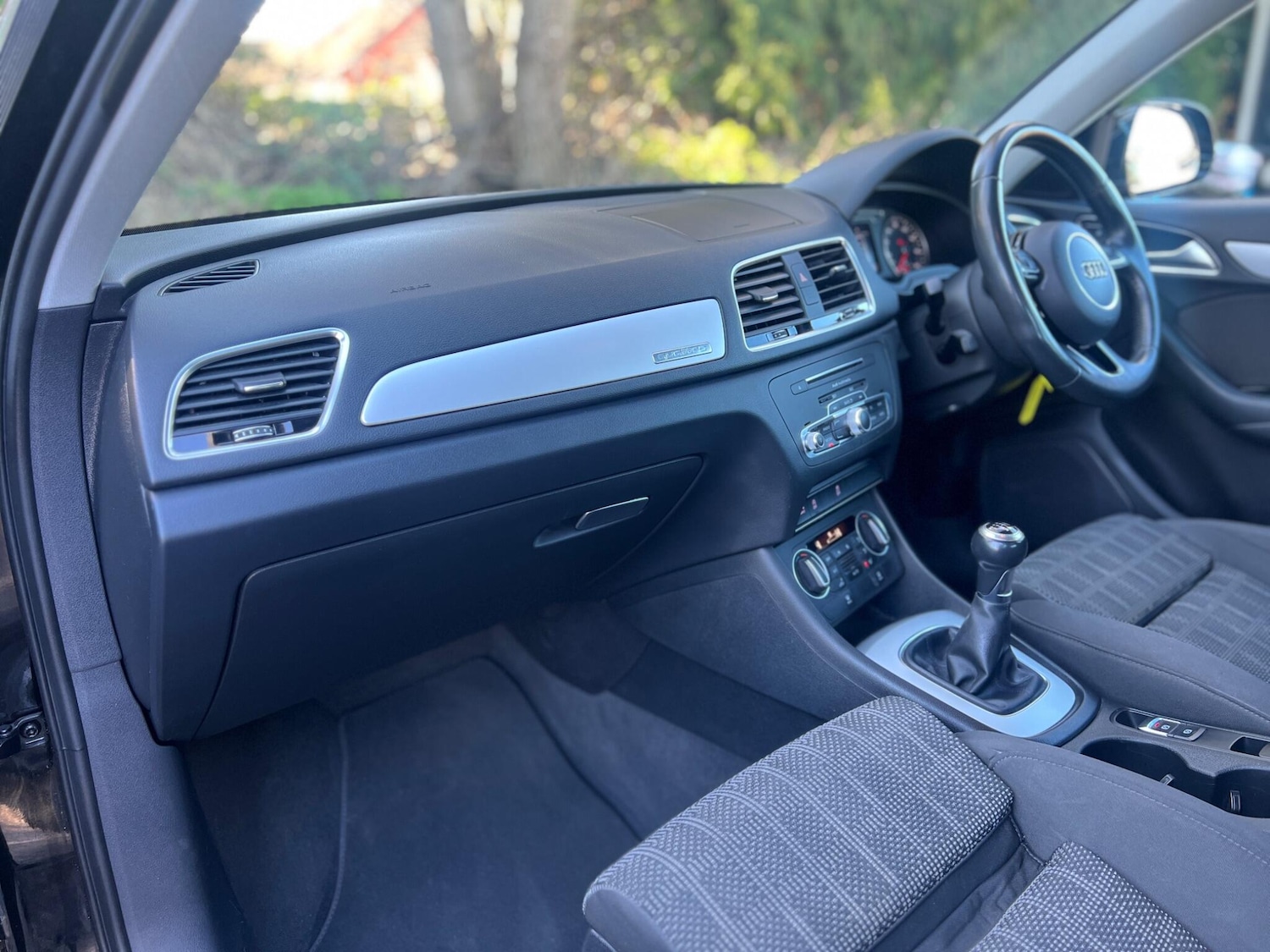 Used Audi Q3 for sale - 77957371: Photo 30