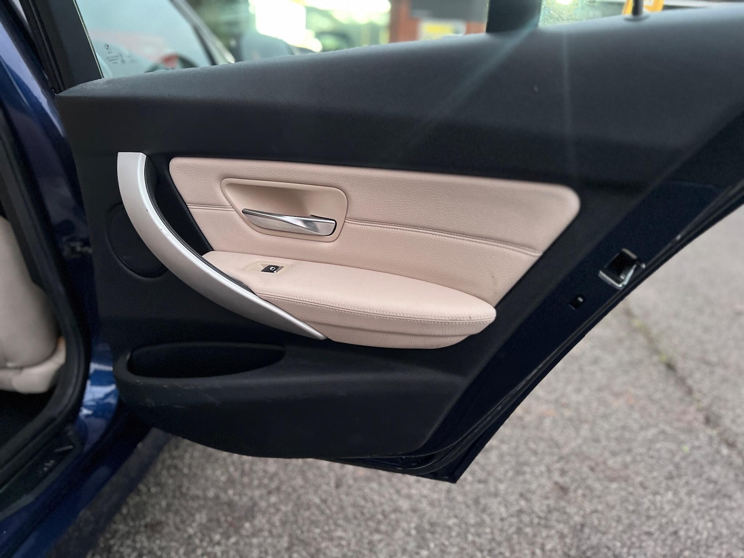 Used BMW 3 Series 2016 for sale - 77156507: Photo 42