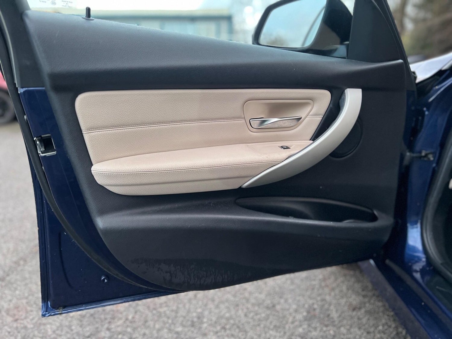 Used BMW 3 Series 2016 for sale - 77156507: Photo 45