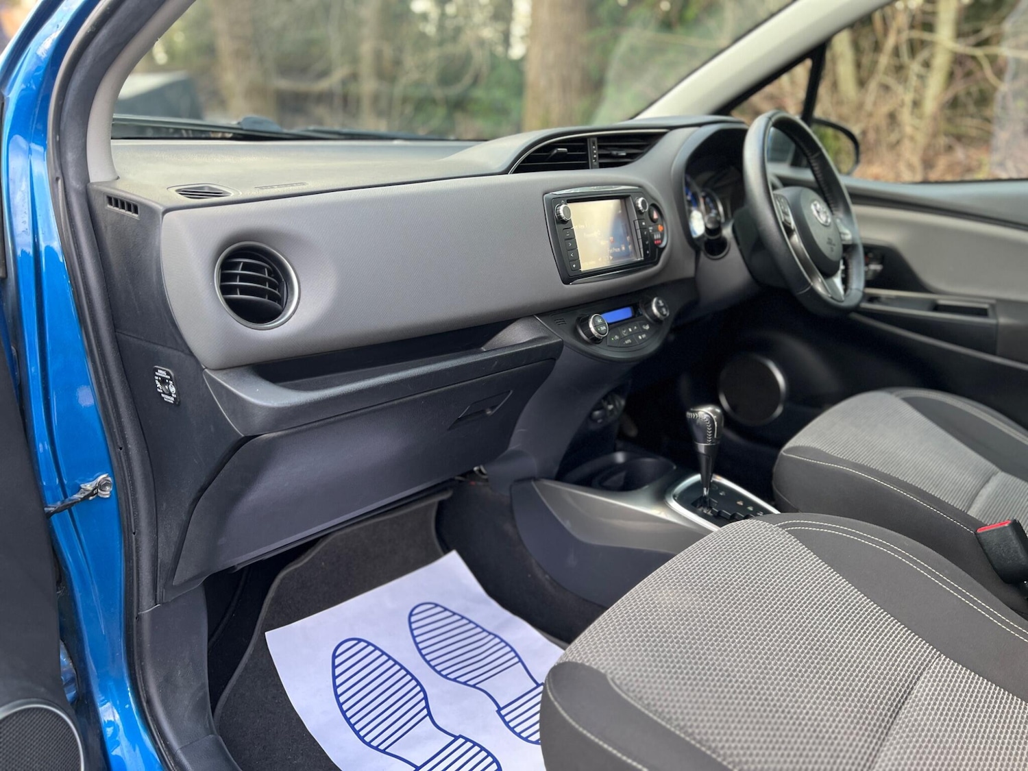 Used Toyota Yaris 2014 for sale - 77315059: Photo 27