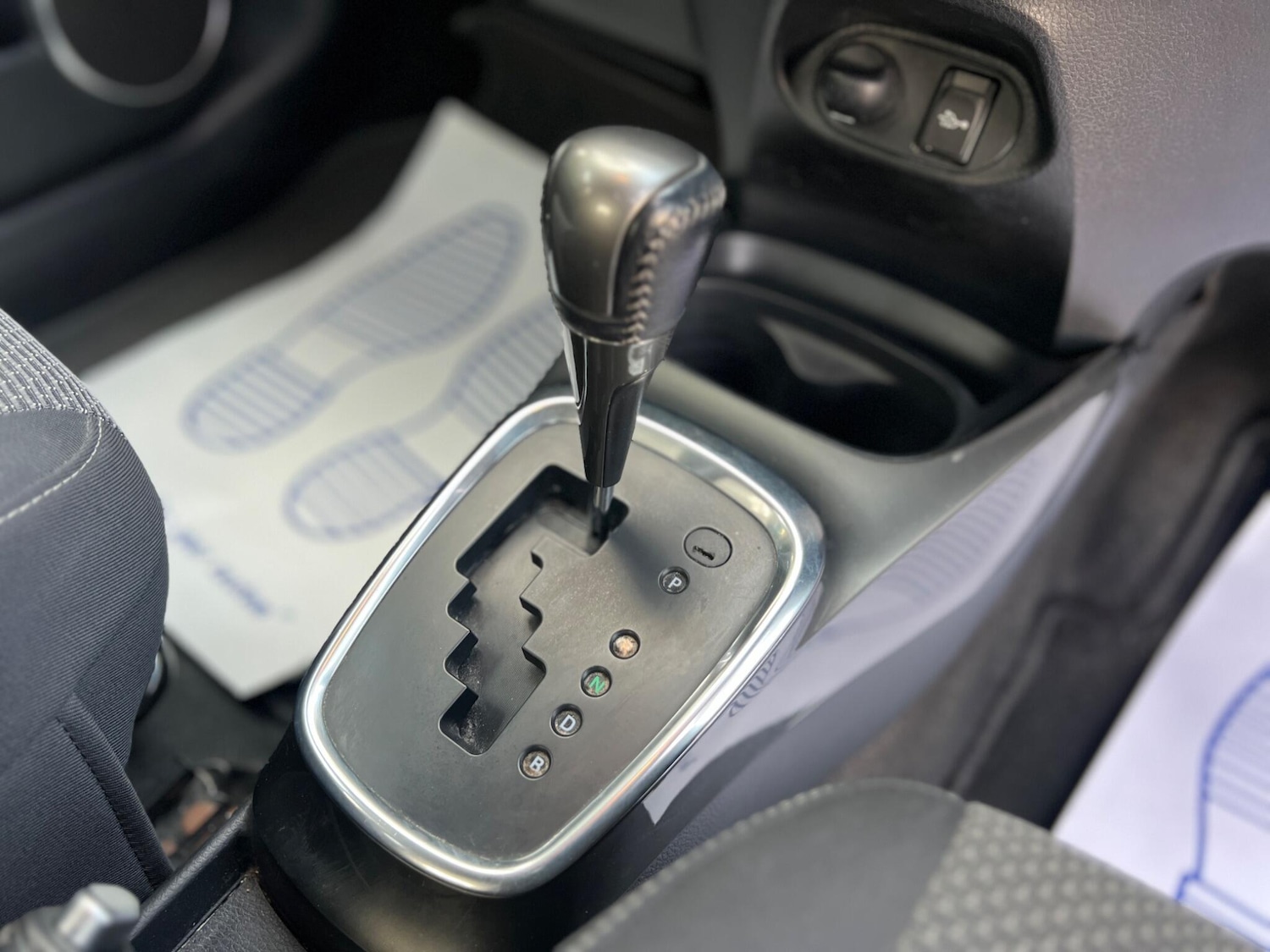 Used Toyota Yaris 2014 for sale - 77315059: Photo 28