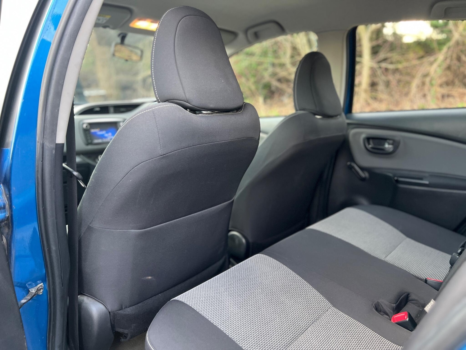 Used Toyota Yaris 2014 for sale - 77315059: Photo 33