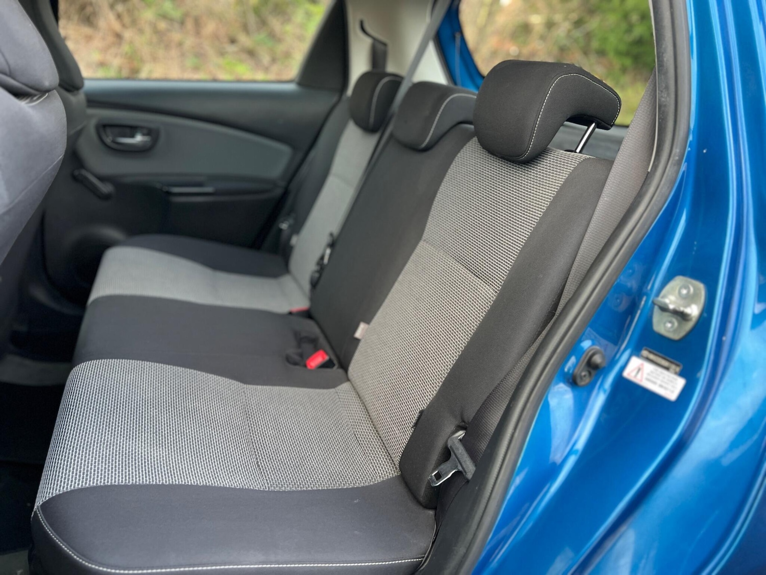 Used Toyota Yaris 2014 for sale - 77315059: Photo 34