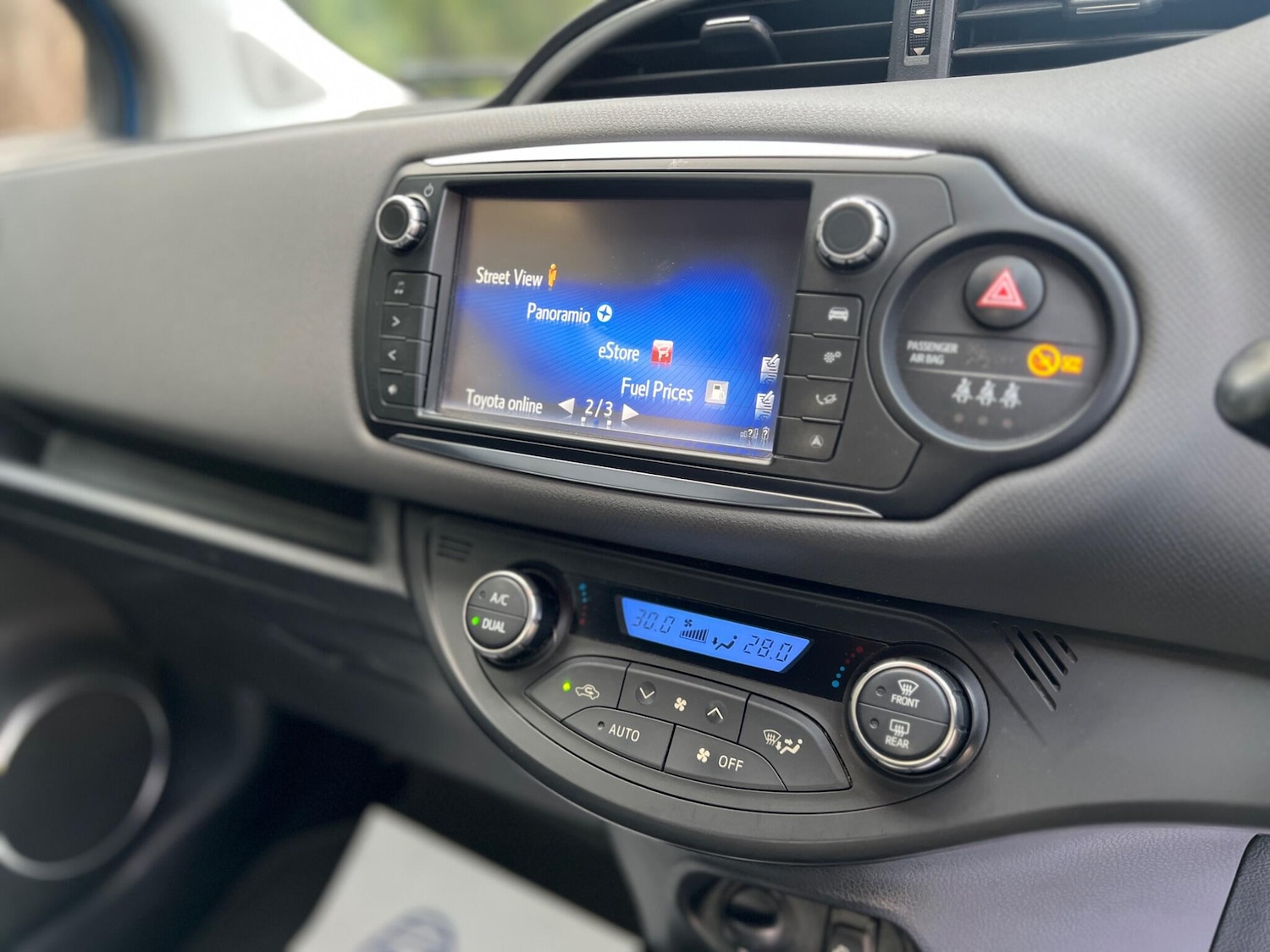 Used Toyota Yaris 2014 for sale - 77315059: Photo 54