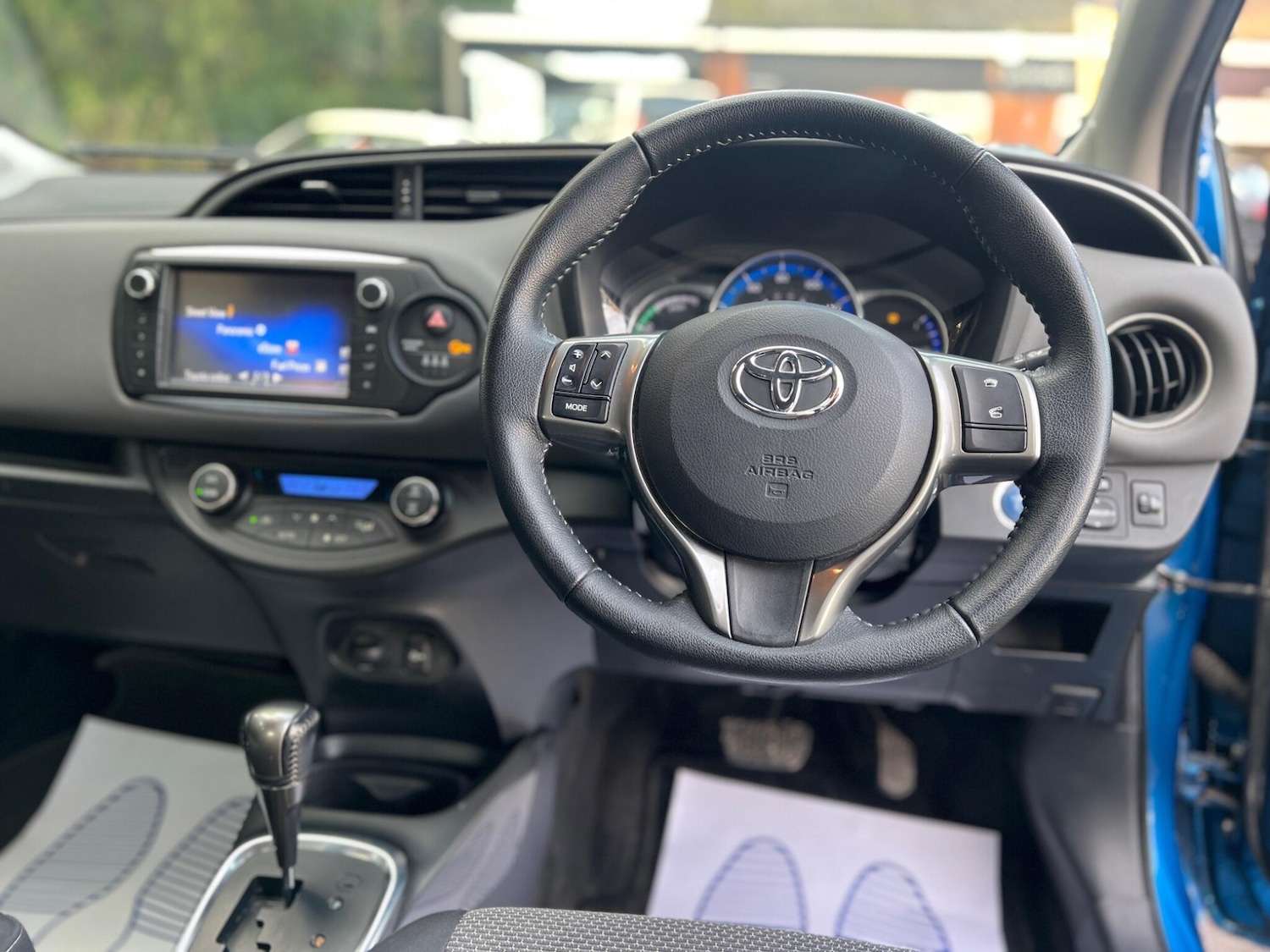 Used Toyota Yaris 2014 for sale - 77315059: Photo 56