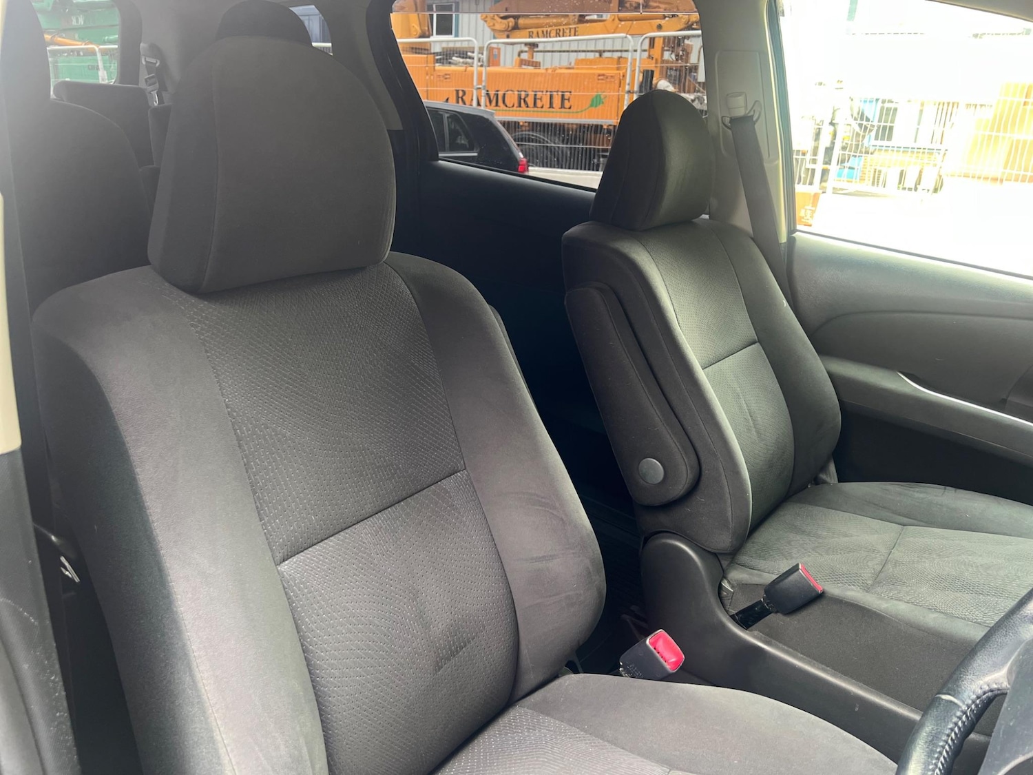 Used Toyota Estima 2025 for sale - 77120882: Photo 22