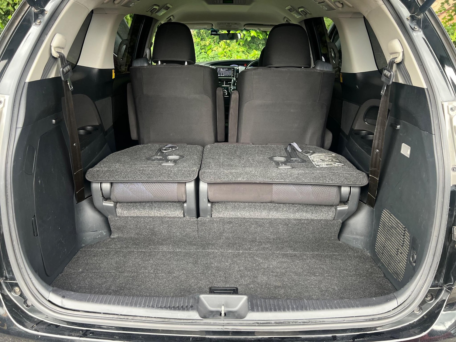 Used Toyota Estima 2025 for sale - 77120882: Photo 37