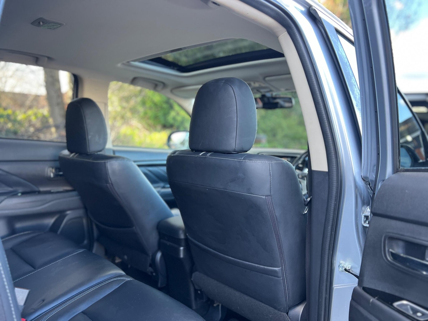 Used Mitsubishi Outlander 2017 for sale - 77892608: Photo 35