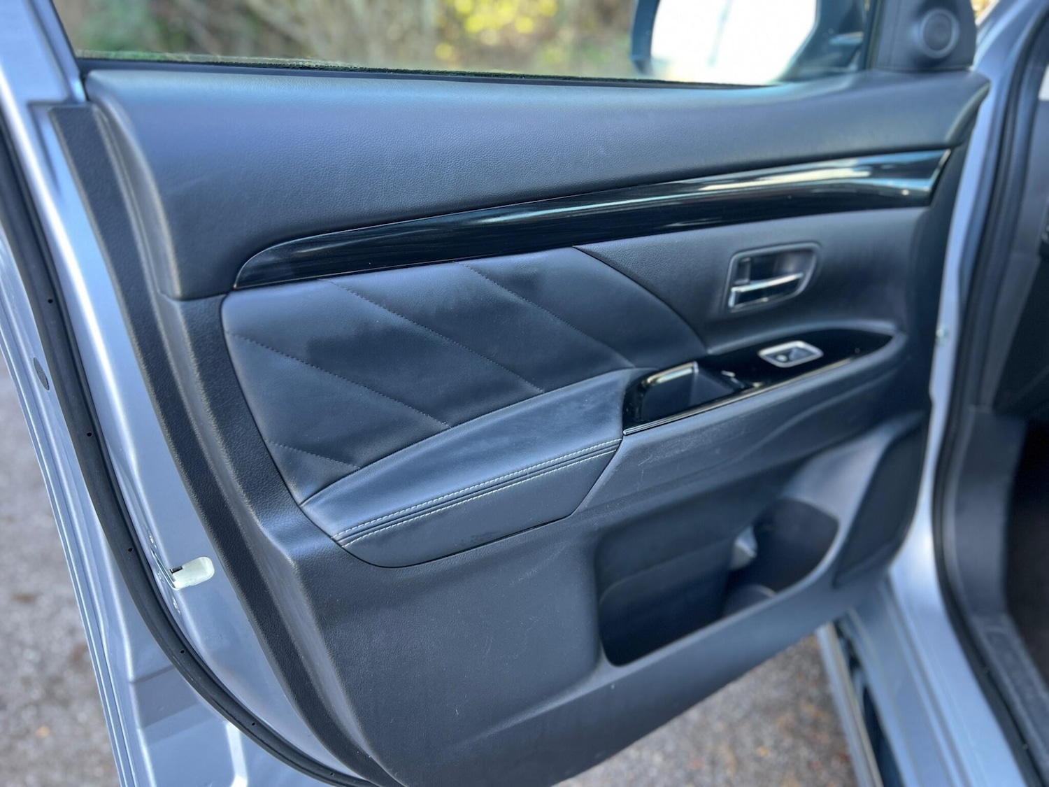 Used Mitsubishi Outlander 2017 for sale - 77892608: Photo 38