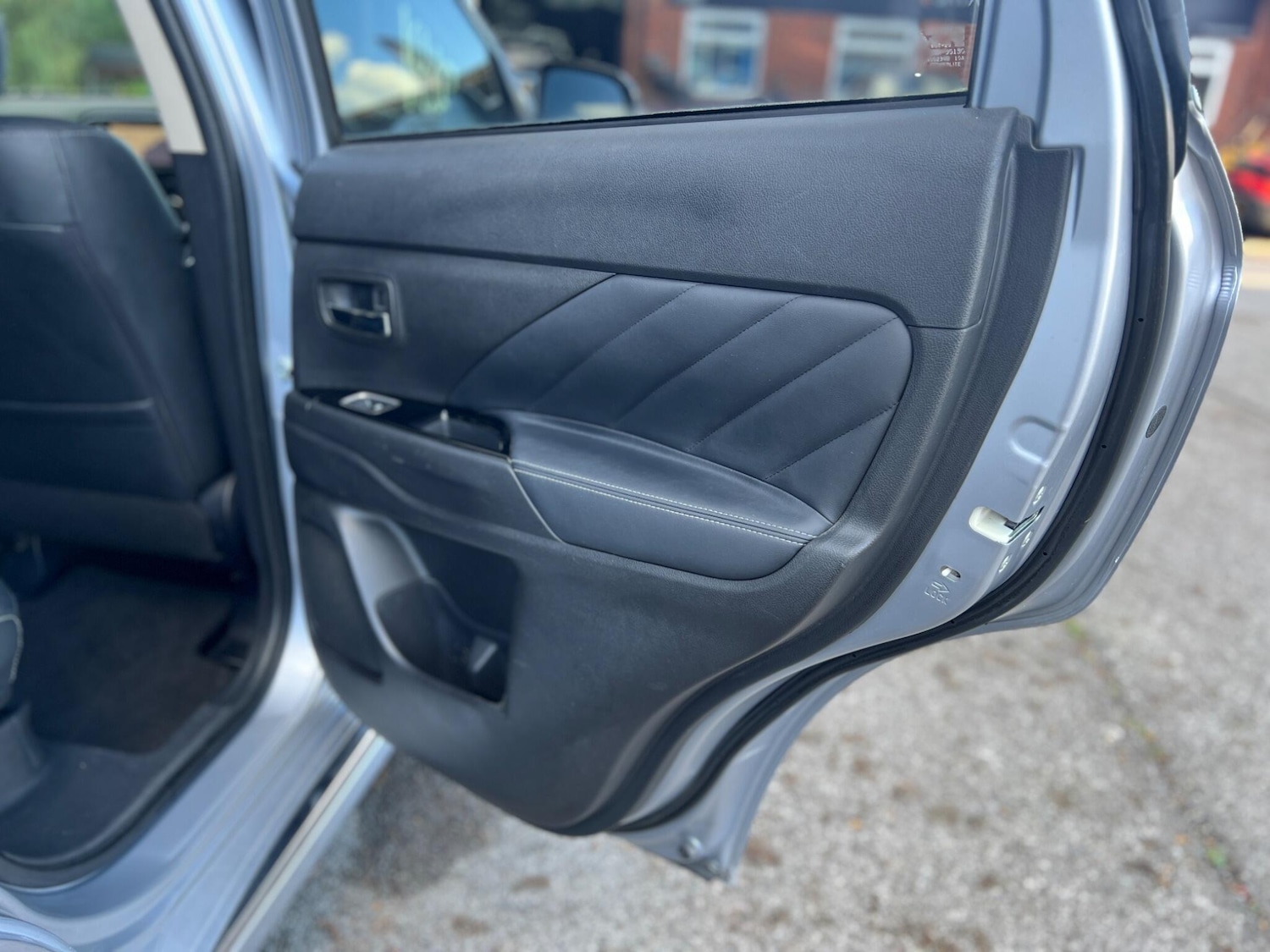 Used Mitsubishi Outlander 2017 for sale - 77892608: Photo 40