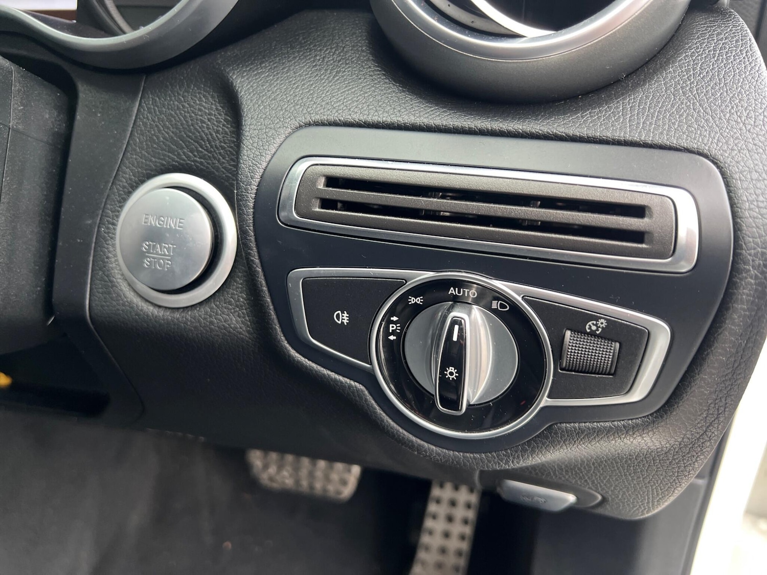 Used Mercedes-Benz C Class 2016 for sale - 77994322: Photo 41