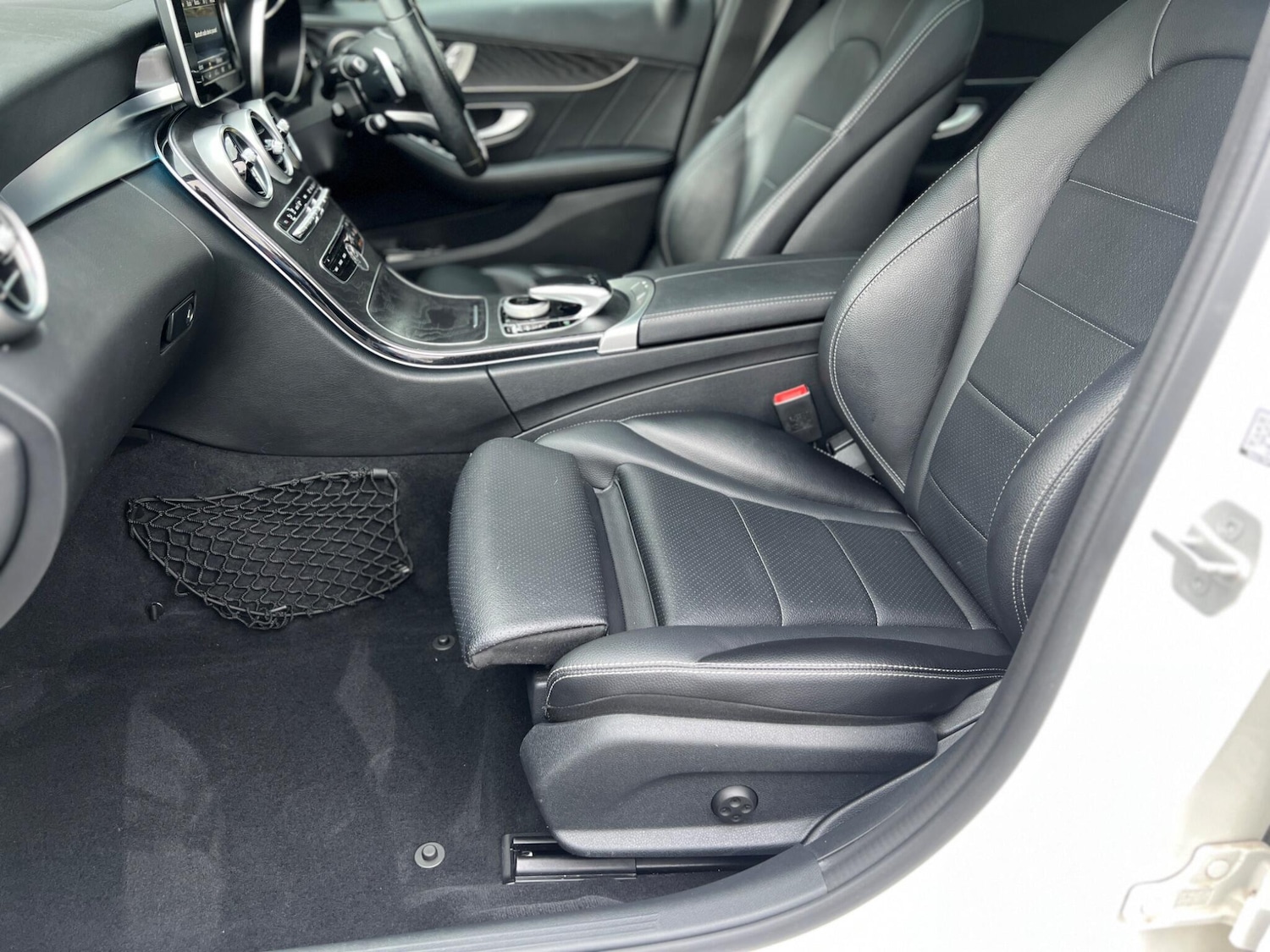 Used Mercedes-Benz C Class 2016 for sale - 77994322: Photo 63