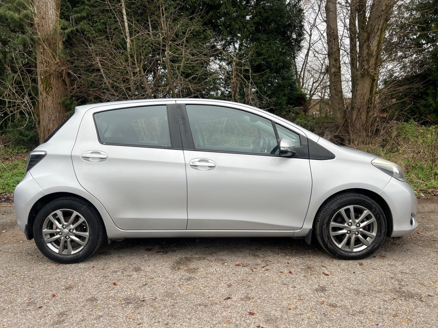 Used Toyota Yaris for sale - 77909638: Photo 24