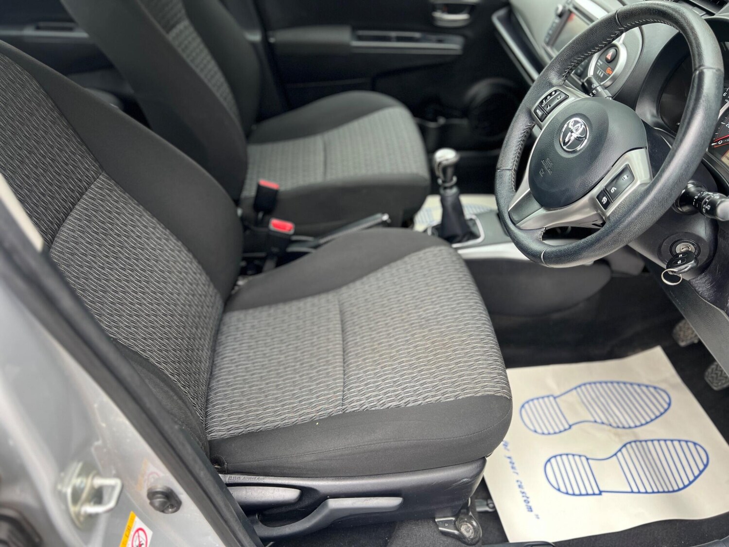 Used Toyota Yaris for sale - 77909638: Photo 30