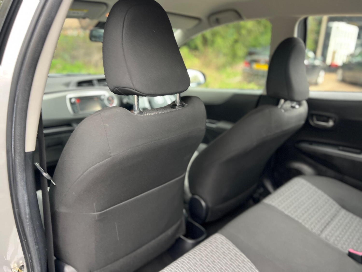 Used Toyota Yaris for sale - 77909638: Photo 32