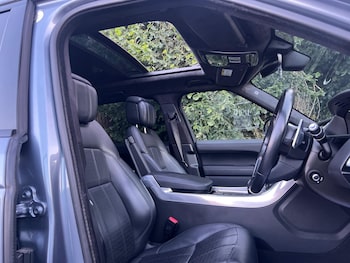Used Land Rover Range Rover Sport 2018 for sale - 79201357: Photo