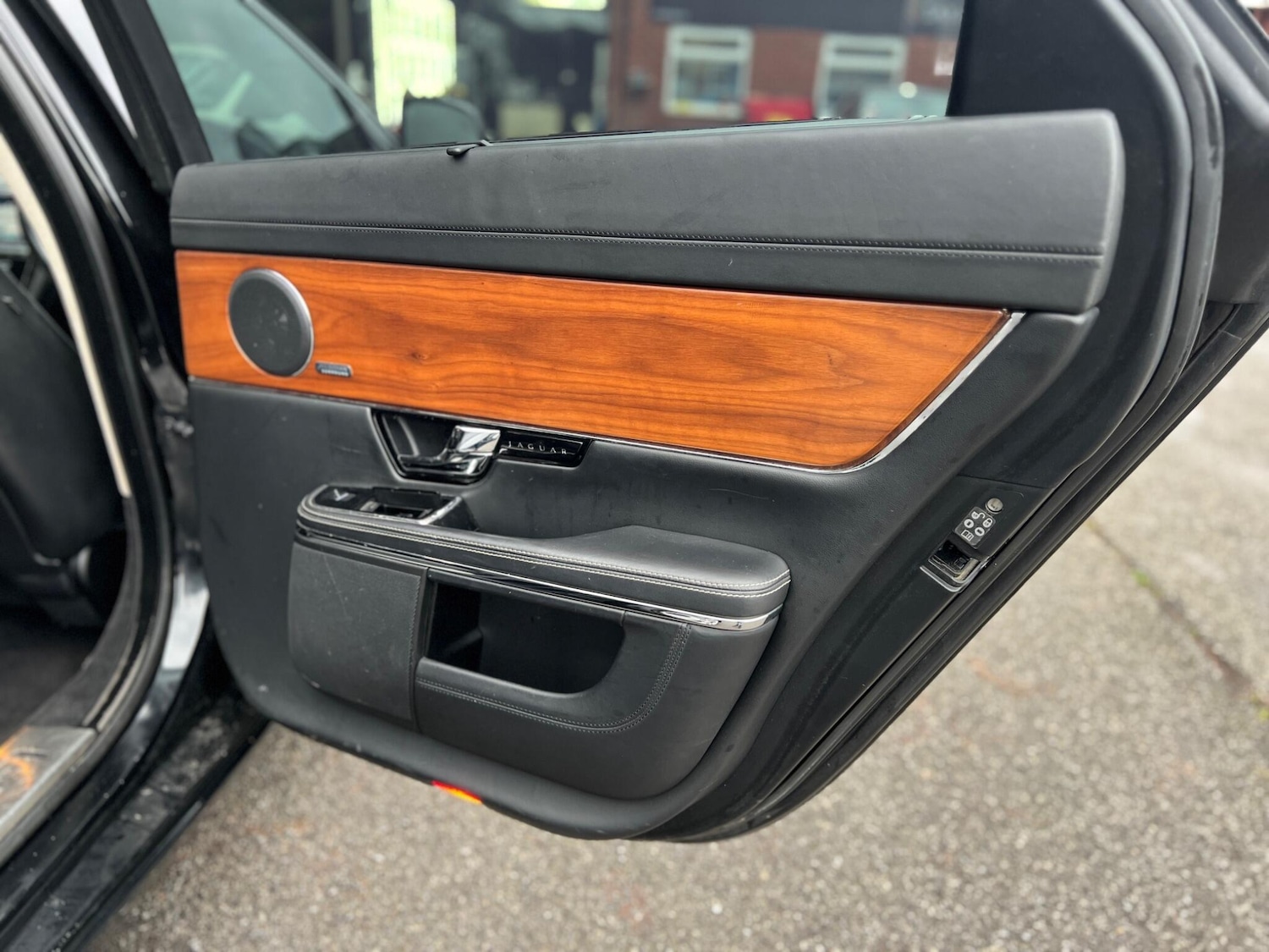 Used Jaguar XJ for sale - 77425608: Photo 30