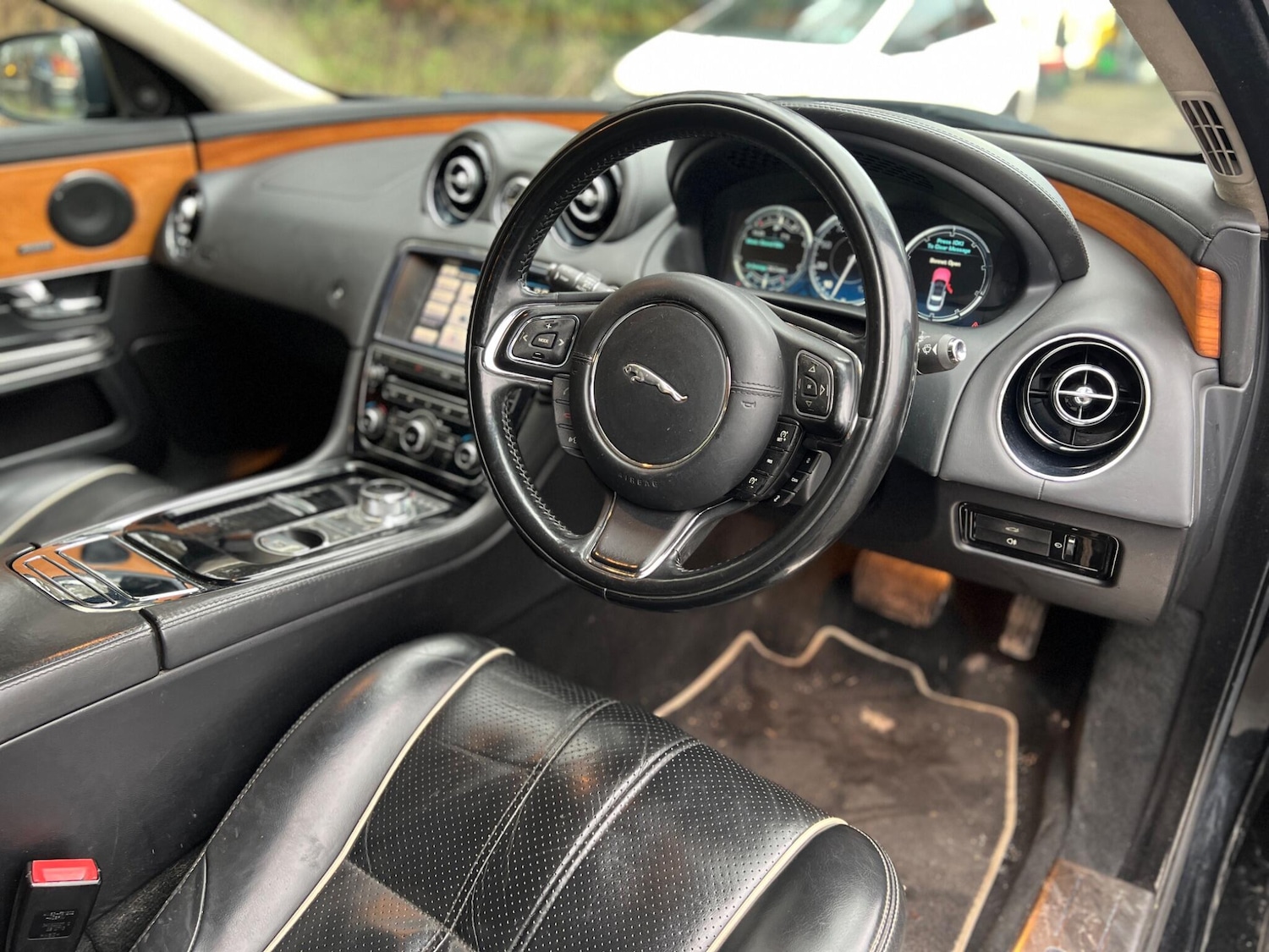 Used Jaguar XJ for sale - 77425608: Photo 43