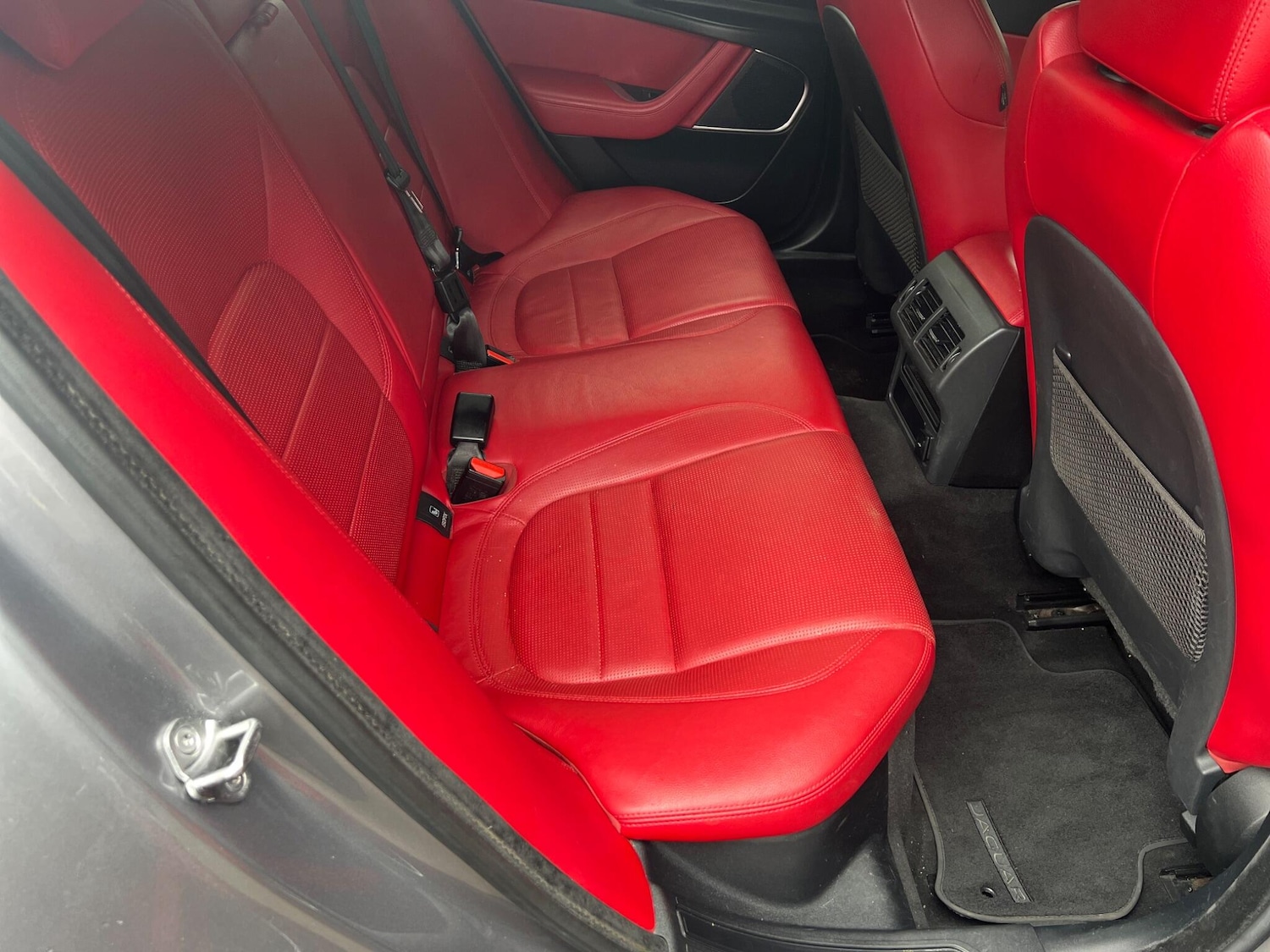 Used Jaguar XE 2020 for sale - 77799410: Photo 37