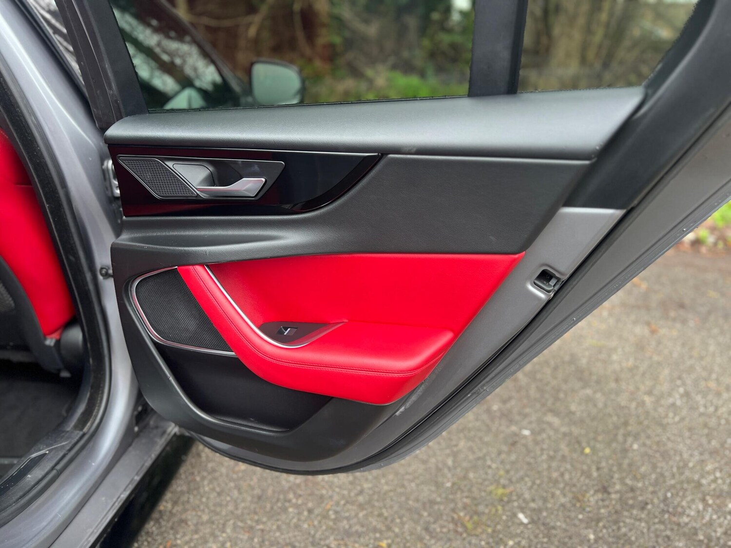 Used Jaguar XE 2020 for sale - 77799410: Photo 45