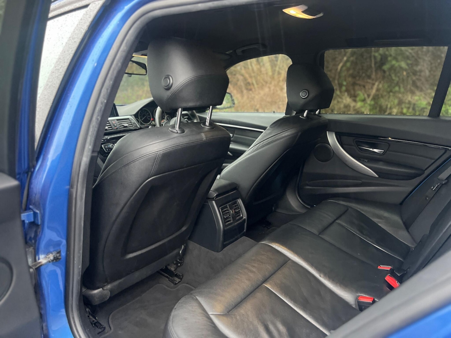 Used BMW 3 Series 2017 for sale - 77142943: Photo 32