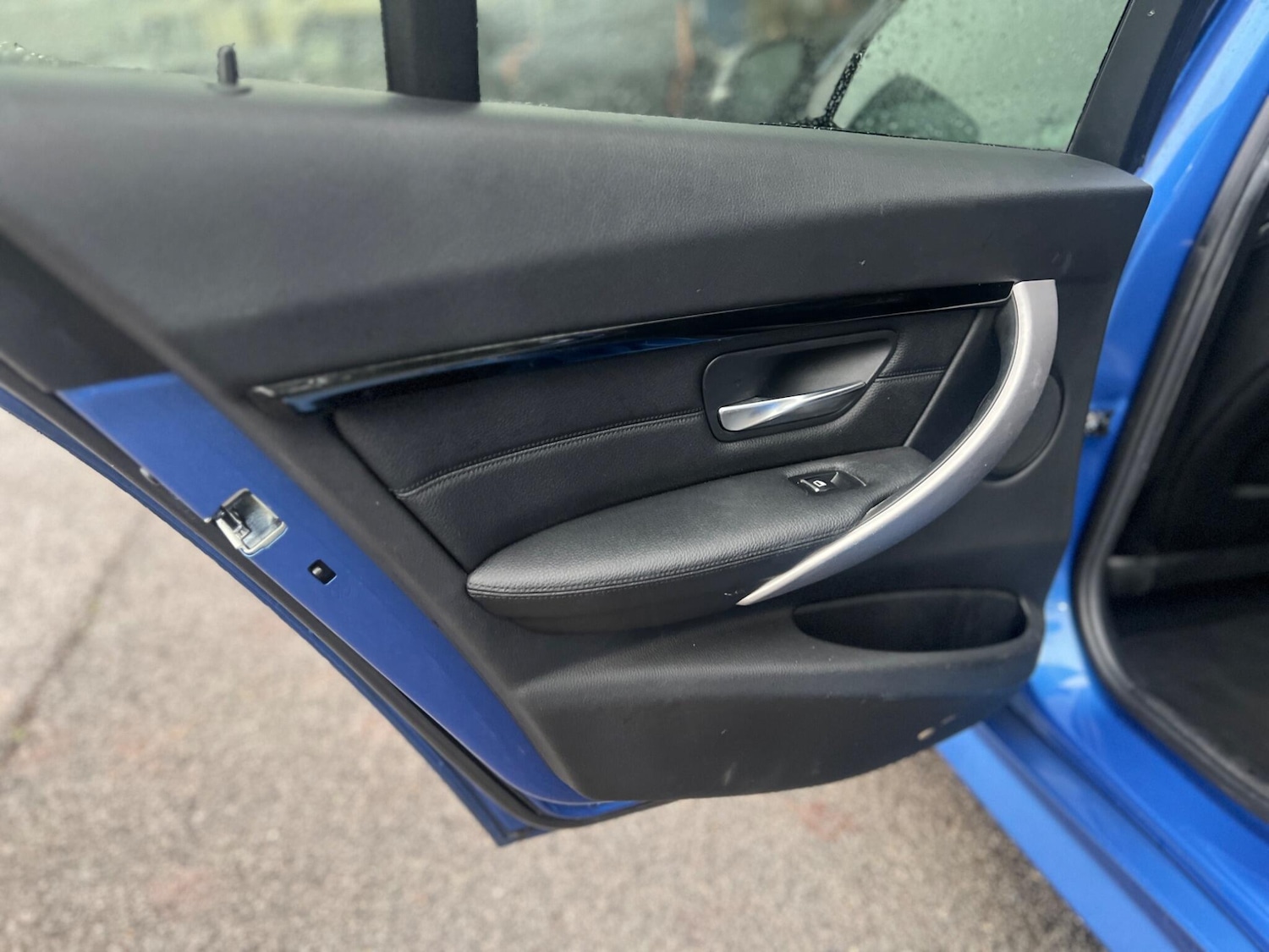 Used BMW 3 Series 2017 for sale - 77142943: Photo 38