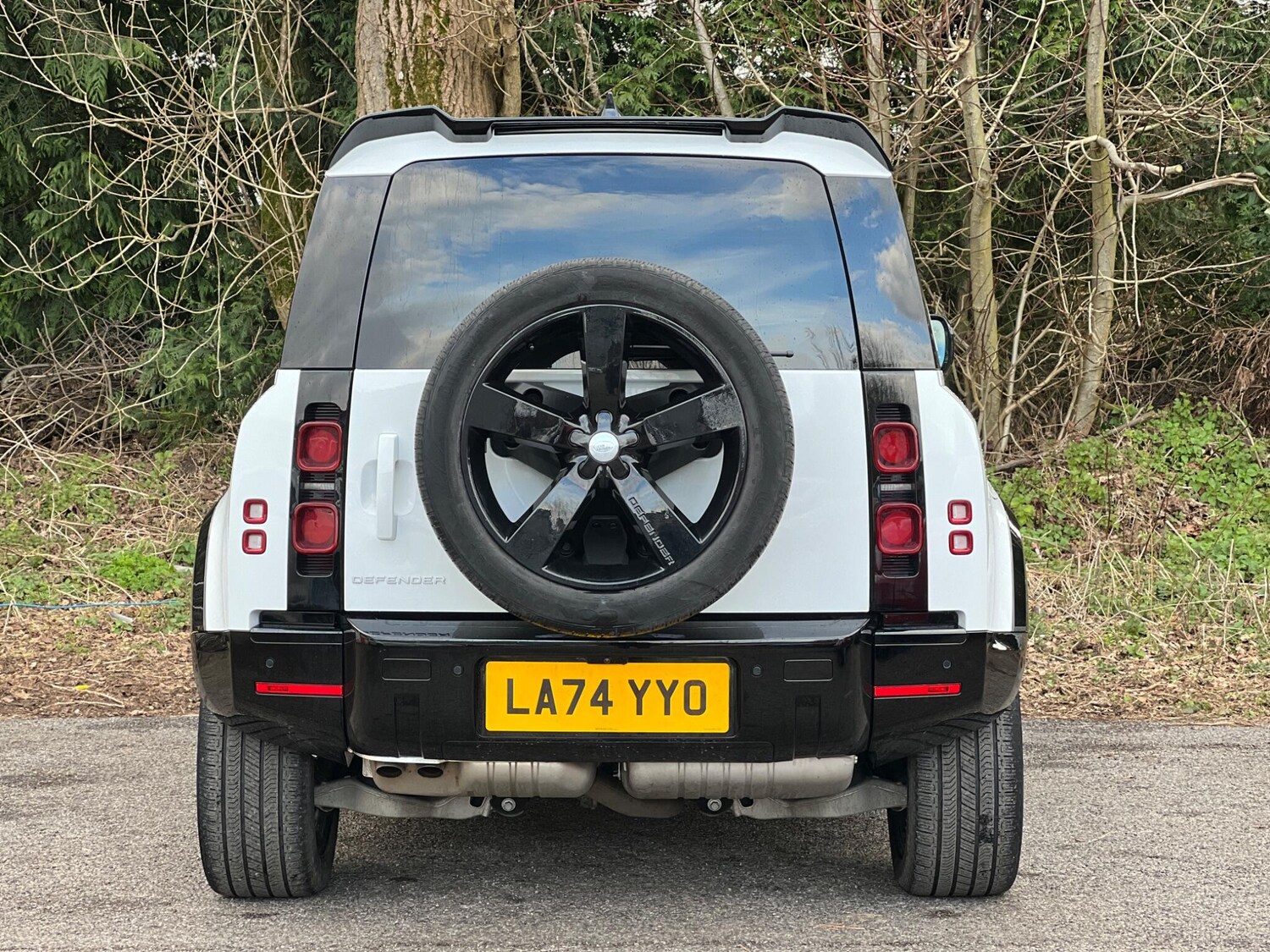 Used Land Rover Defender 110 for sale - 77671303: Photo 16