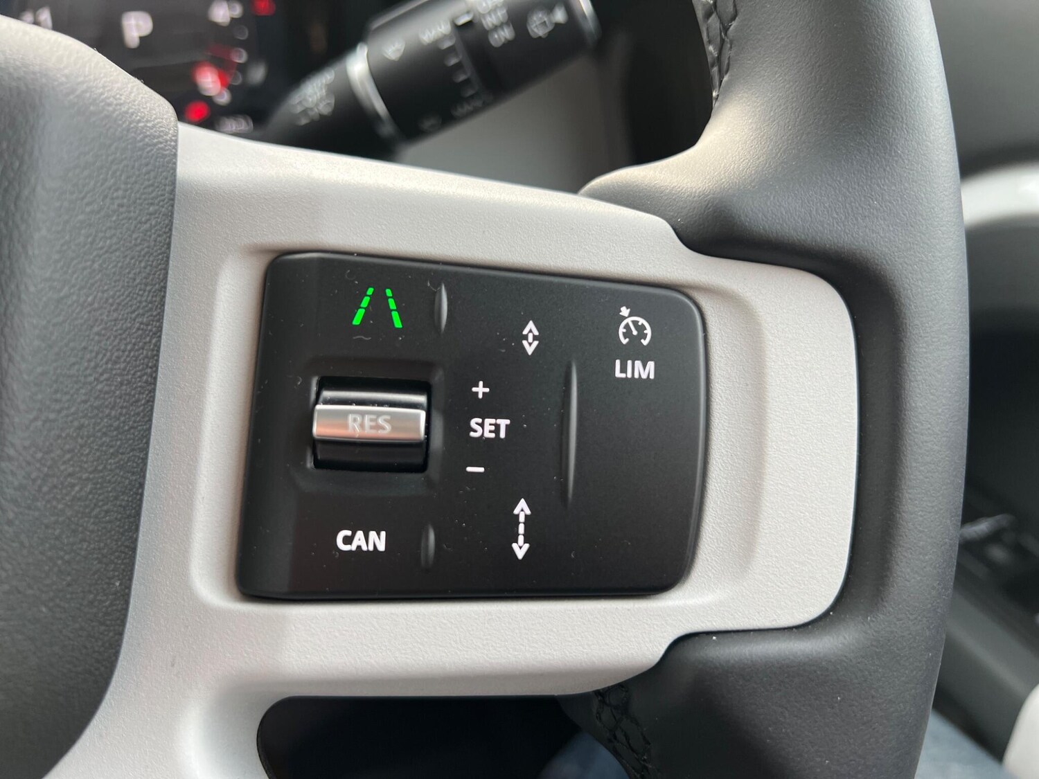 Used Land Rover Defender 110 for sale - 77671303: Photo 31