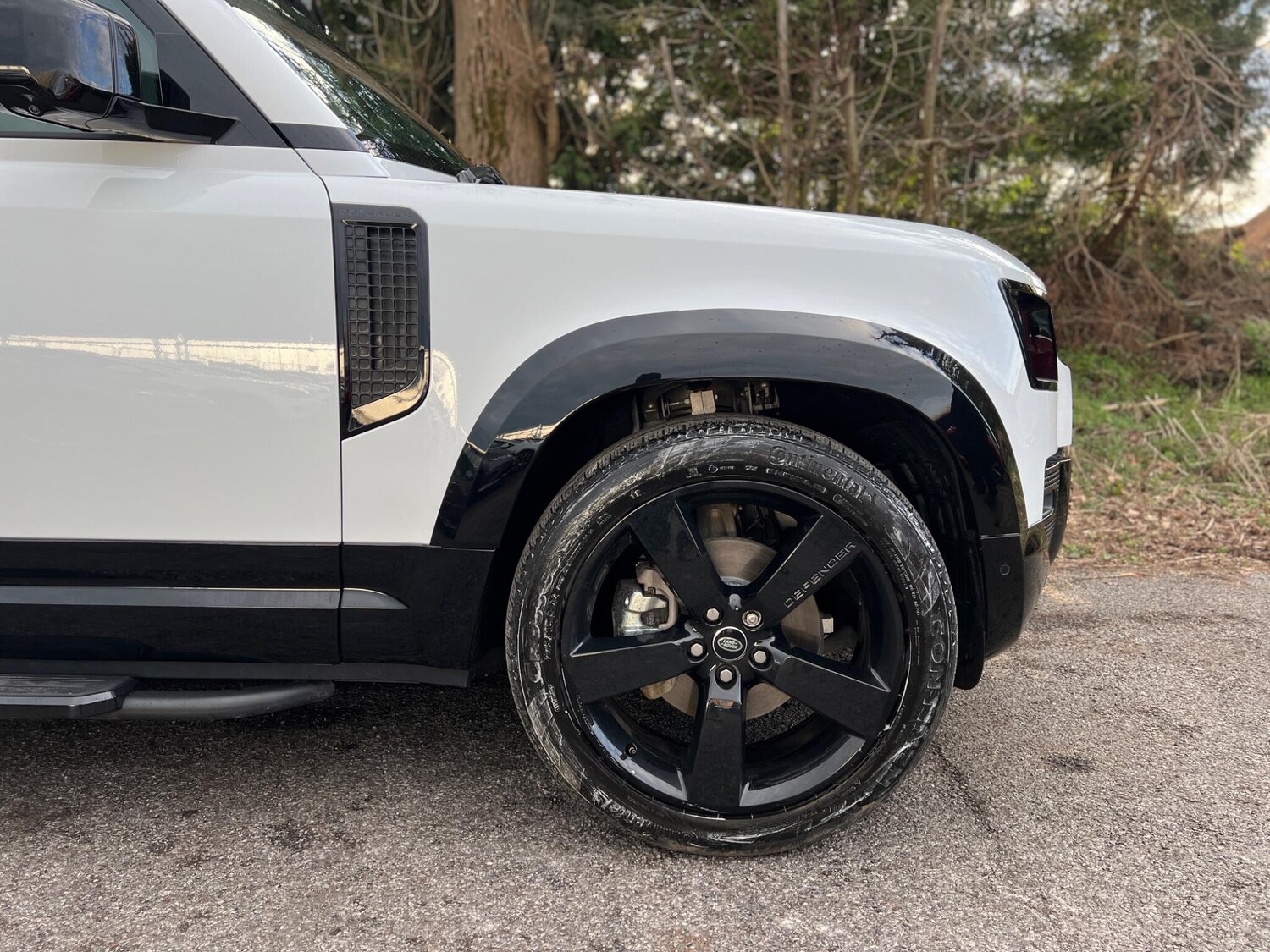 Used Land Rover Defender 110 for sale - 77671303: Photo 41