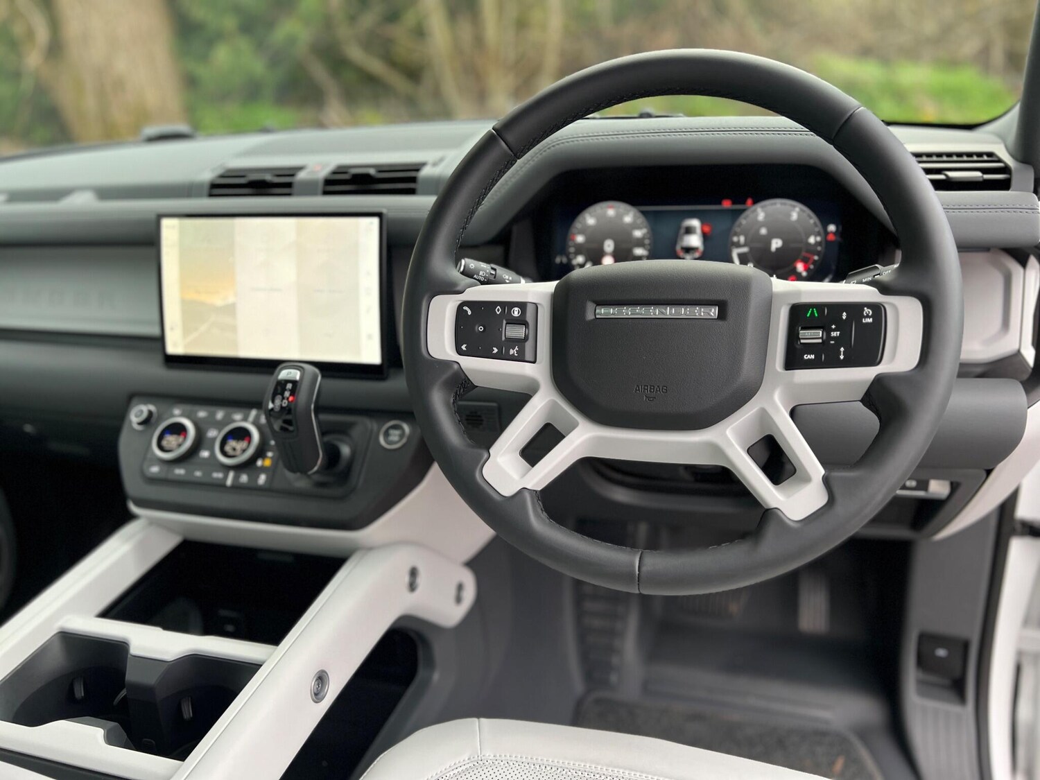 Used Land Rover Defender 110 for sale - 77671303: Photo 48