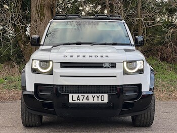 Used Land Rover Defender 110 2025 for sale - 77671303: Photo