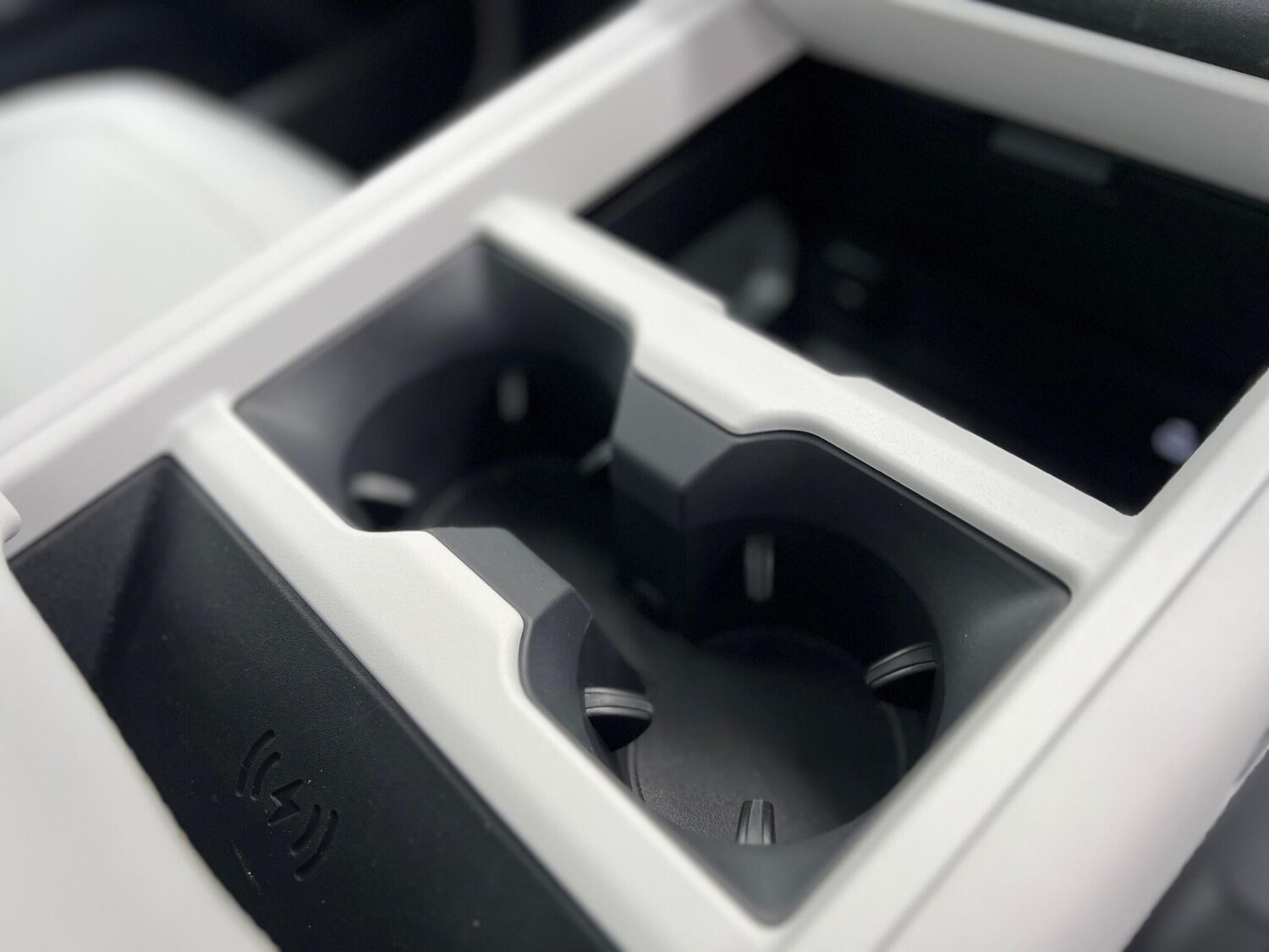 Used Land Rover Defender 110 for sale - 77671303: Photo 50