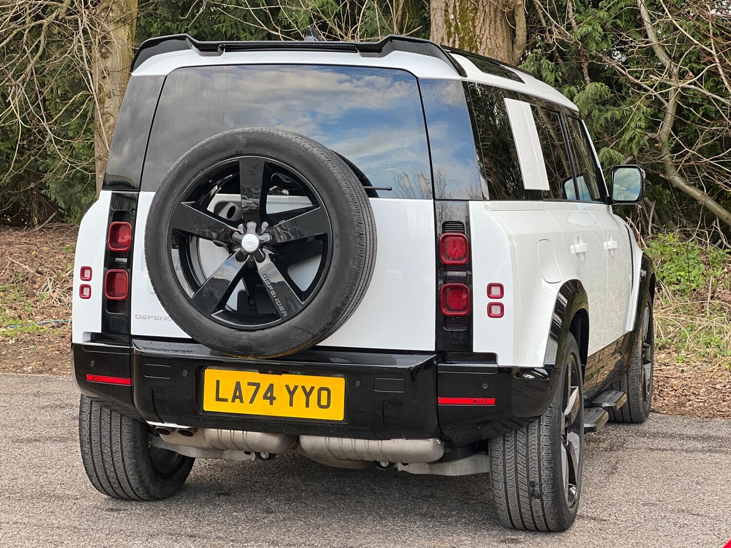 Used Land Rover Defender 110 for sale - 77671303: Photo 51