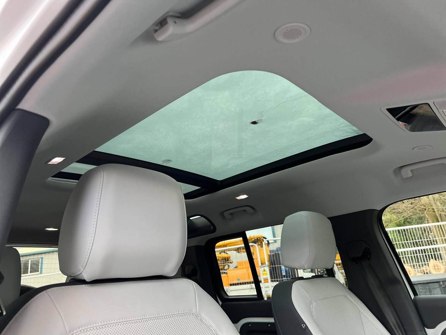 Used Land Rover Defender 110 for sale - 77671303: Photo 57