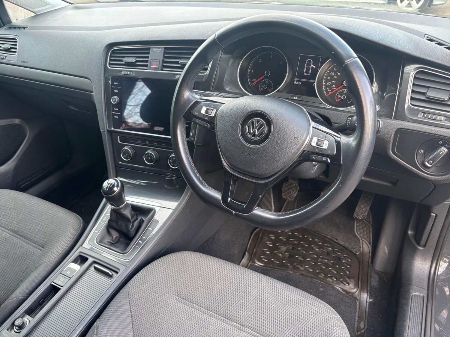 Used Volkswagen Golf 2018 for sale - 77559724: Photo 32
