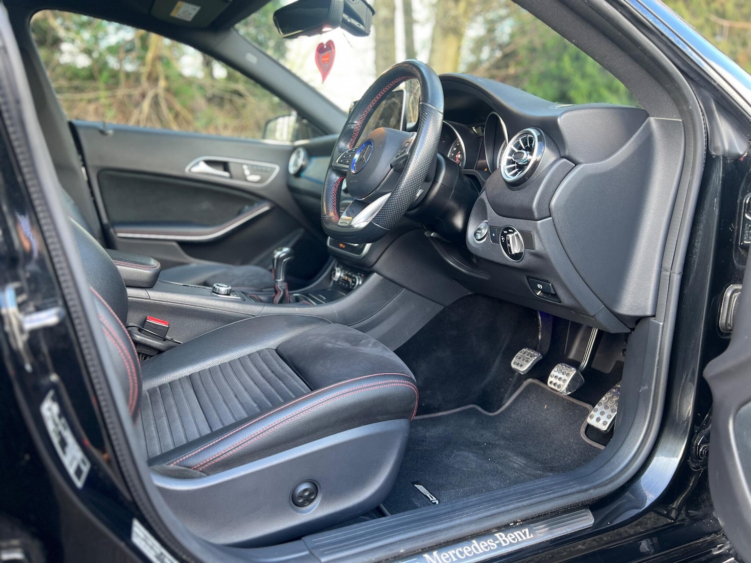 Used Mercedes-Benz CLA 2019 for sale - 77387230: Photo 38