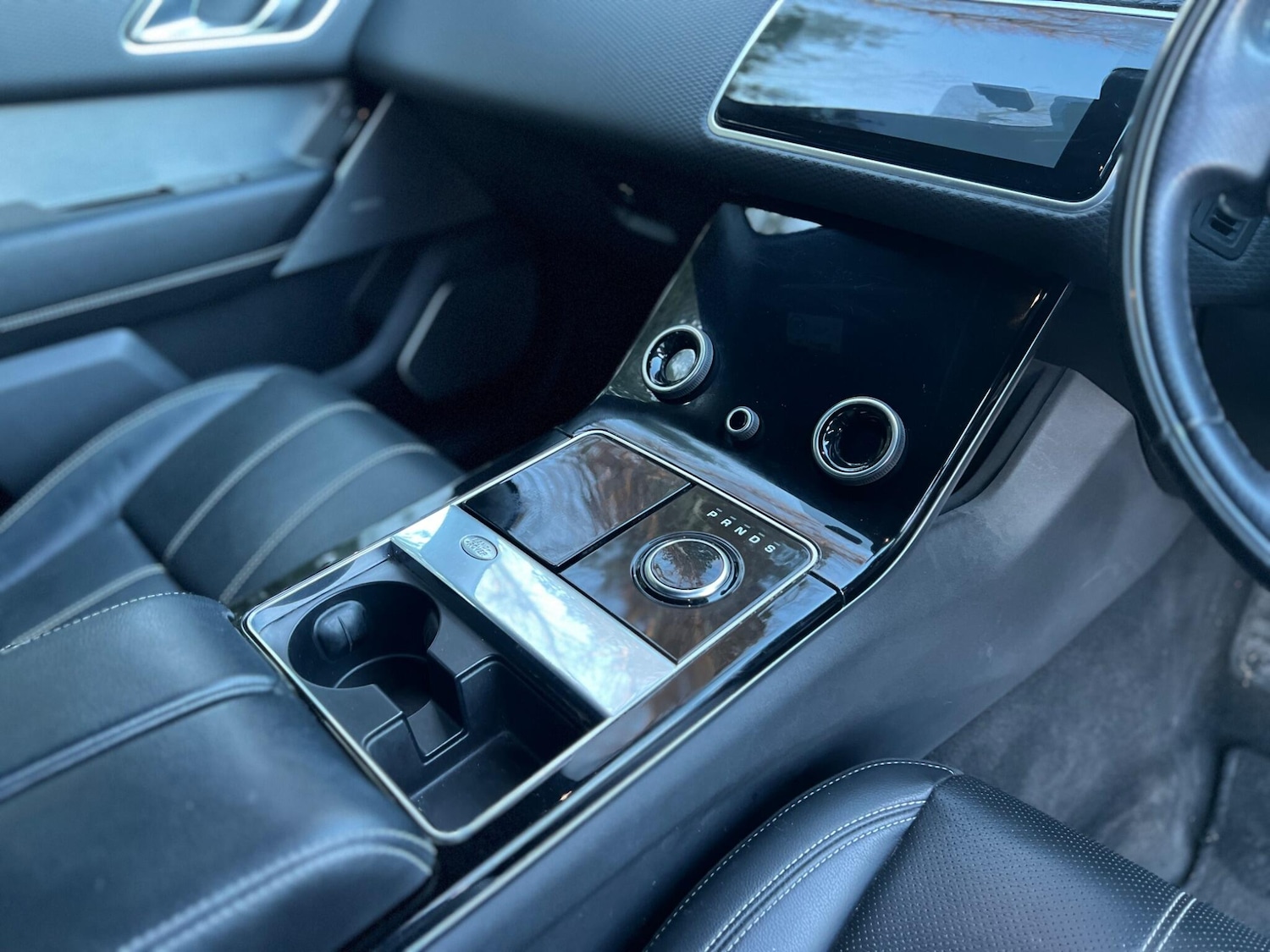 Used Land Rover Range Rover Velar 2020 for sale - 77202825: Photo 60