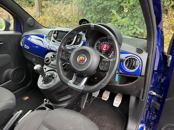 Used Abarth 595 2017 for sale - 79256301: Photo