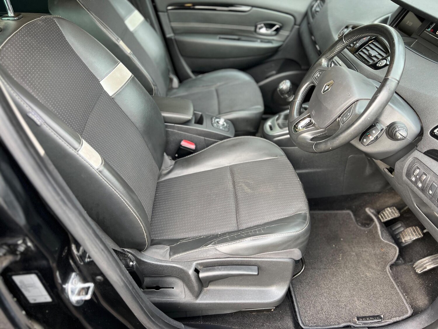 Used Renault Scenic for sale - 77683991: Photo 29