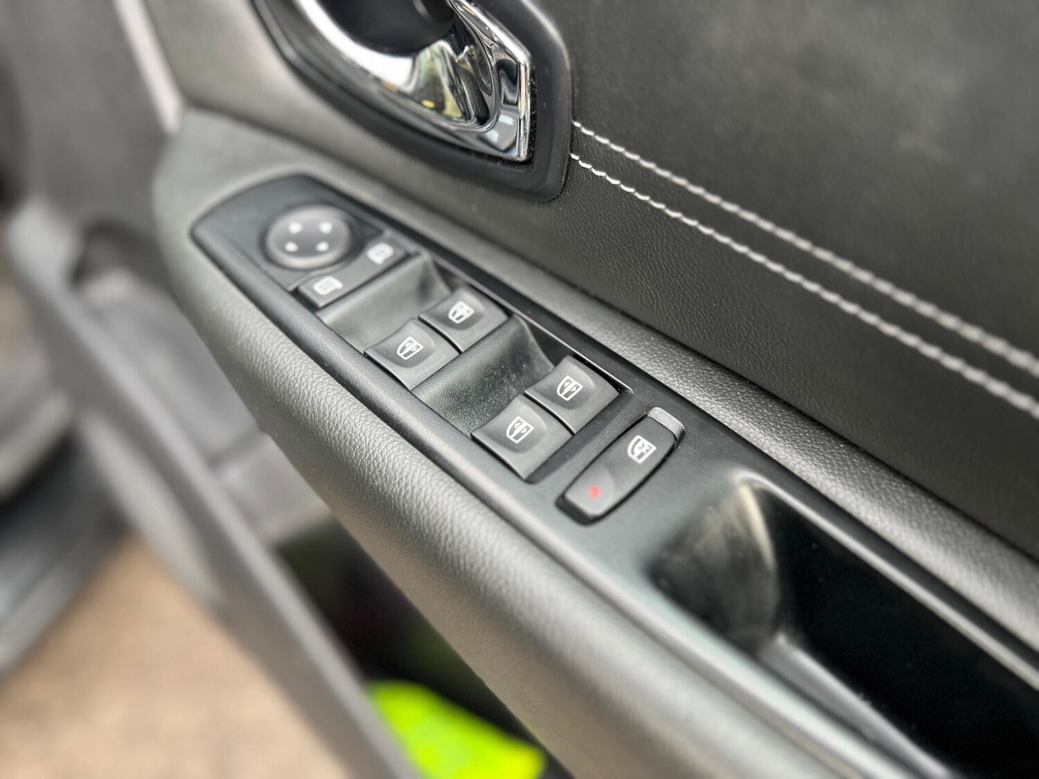 Used Renault Scenic for sale - 77683991: Photo 39