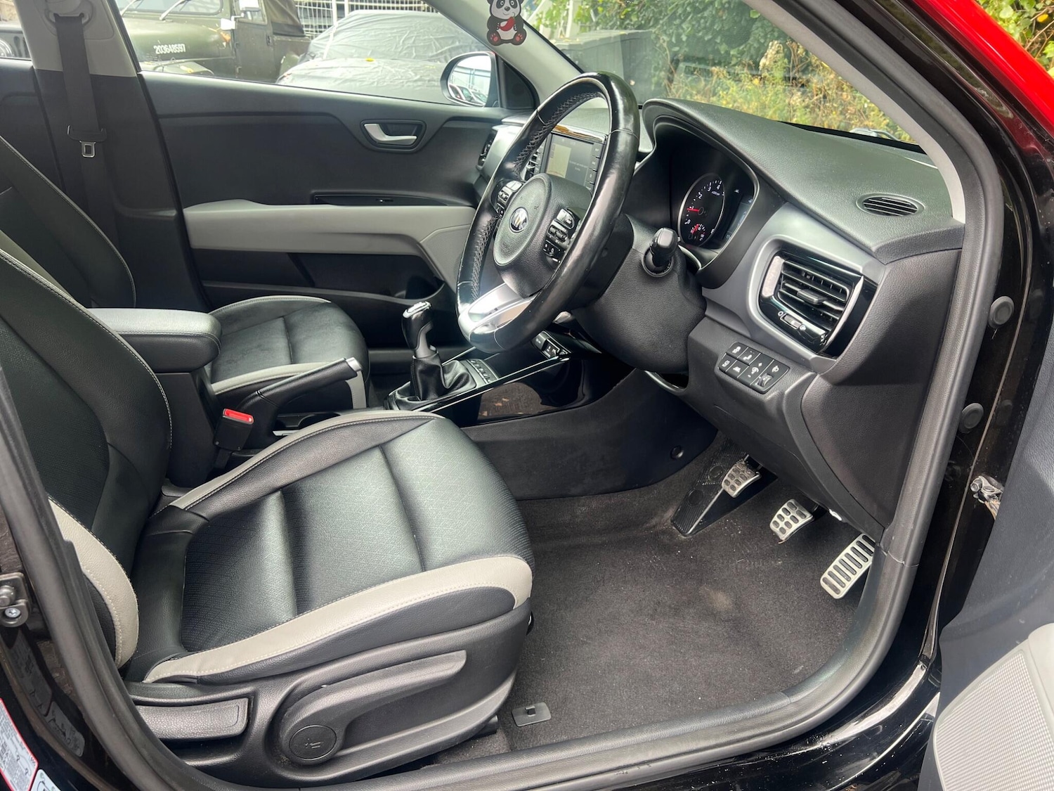 Used Kia Stonic 2020 for sale - 77238450: Photo 26