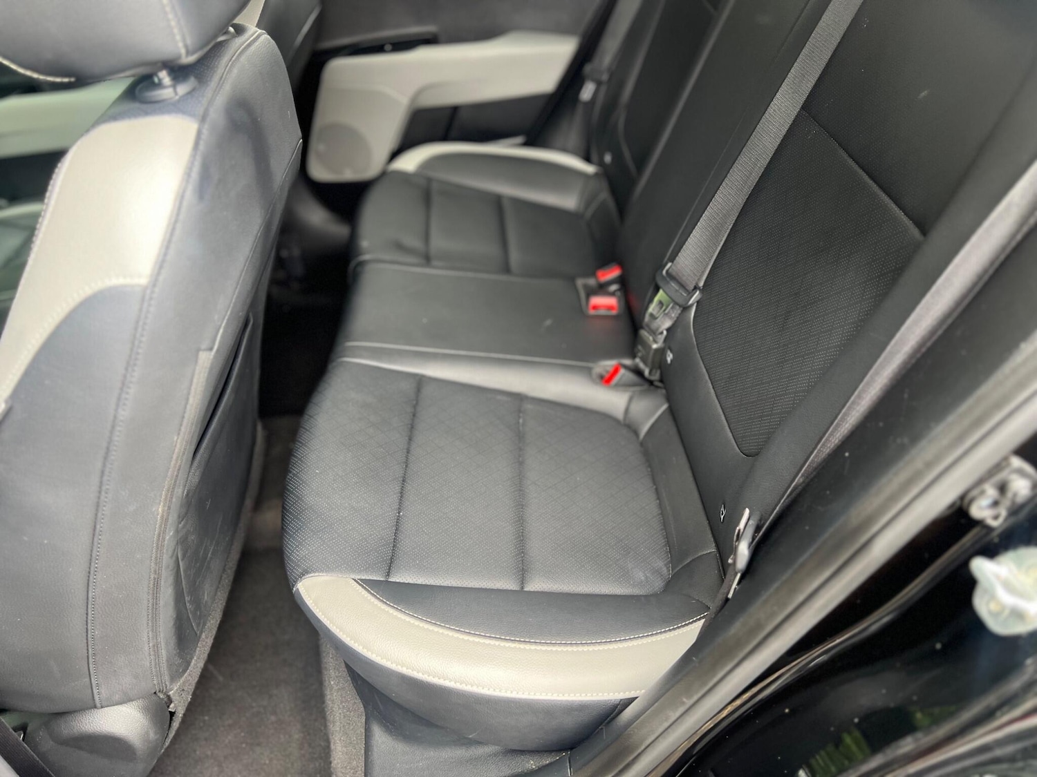 Used Kia Stonic 2020 for sale - 77238450: Photo 28